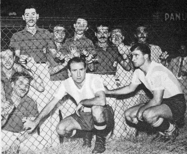 Enrique “Chueco” García y José Salomón, figuras de Racing y Argentina durante gran parte de los años 40.