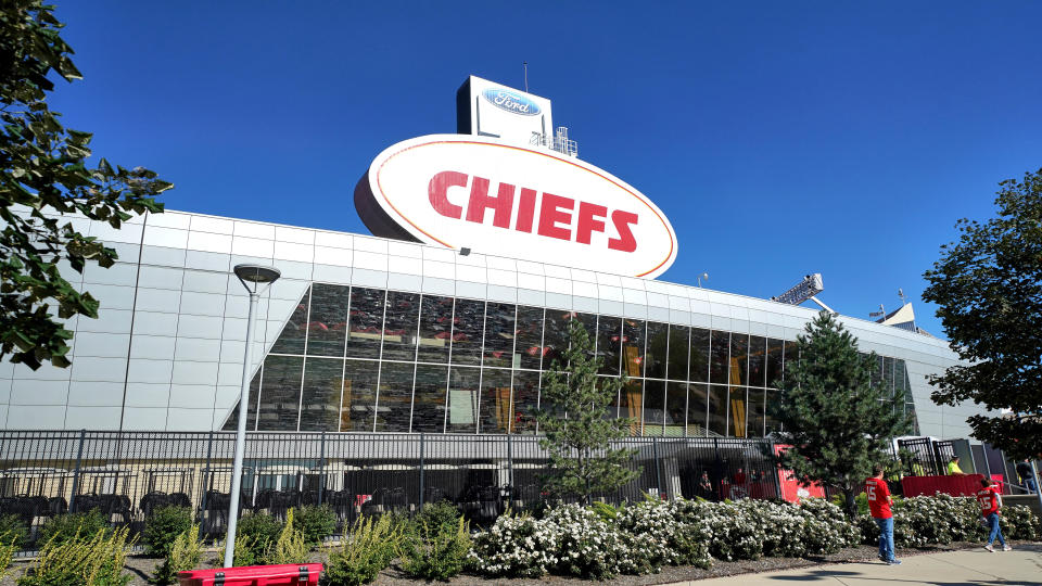 KANSAS CITY, MO - SEPTEMBER 23: A general exterior view of Arrowhead Stadium is seen during an NFL game between the San Francisco 49ers and the Kansas City Chiefs on September 23, 2018, at Arrowhead Stadium in Kansas City, MO. (Photo by Robin Alam/Icon Sportswire via Getty Images)