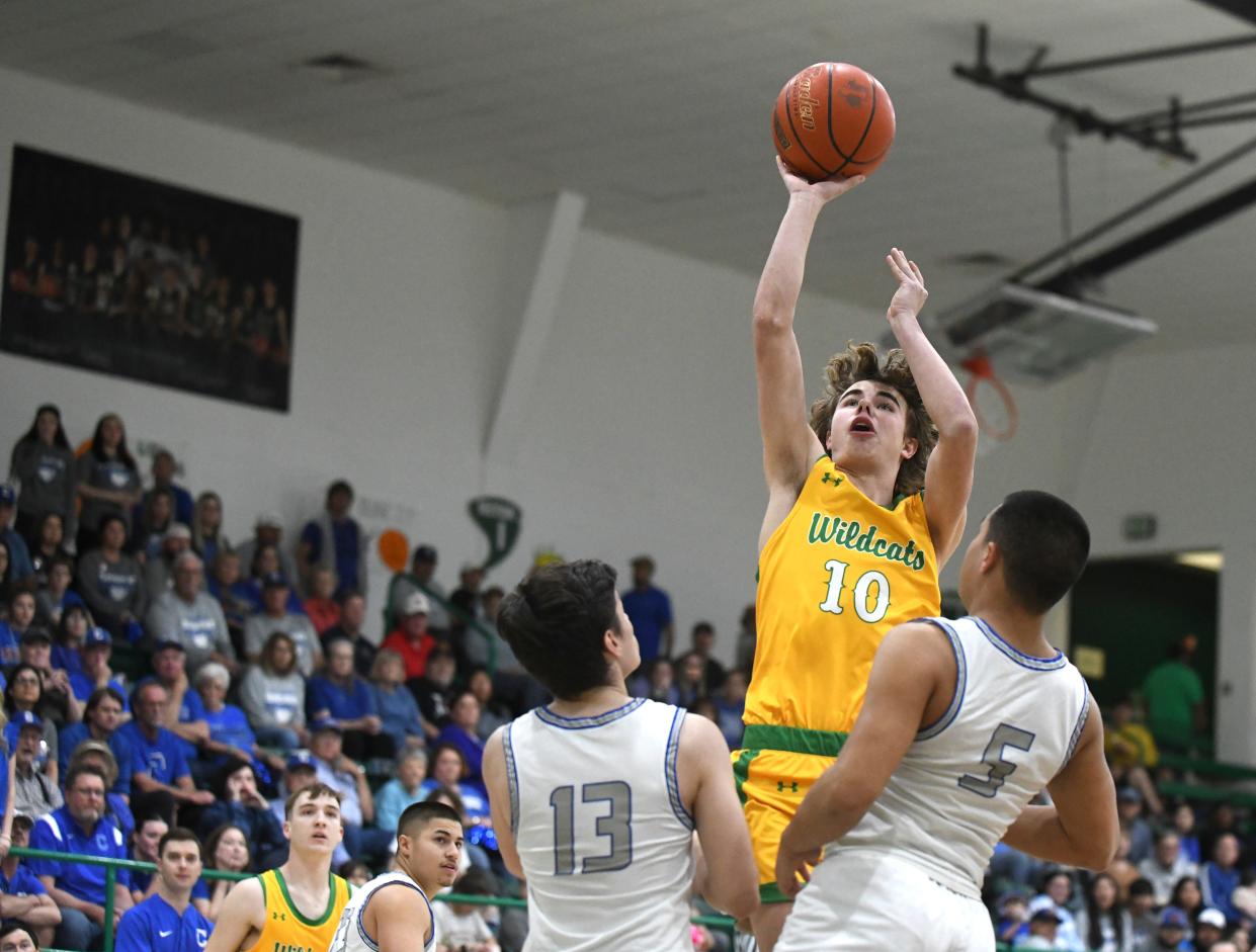 Idalou's Kutter Houchin shoots against Childress in the Region I-3A quarterfinal boys basketball game, Monday, Feb. 26, 2024, at Whirlwind Gym in Floydada.