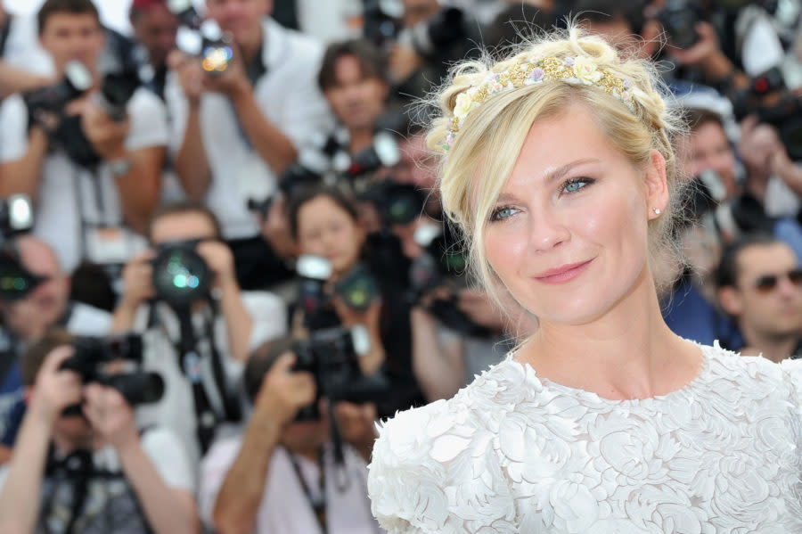 Kirsten Dunst Is Coming To Tv With A Hilarious New Comedy About A