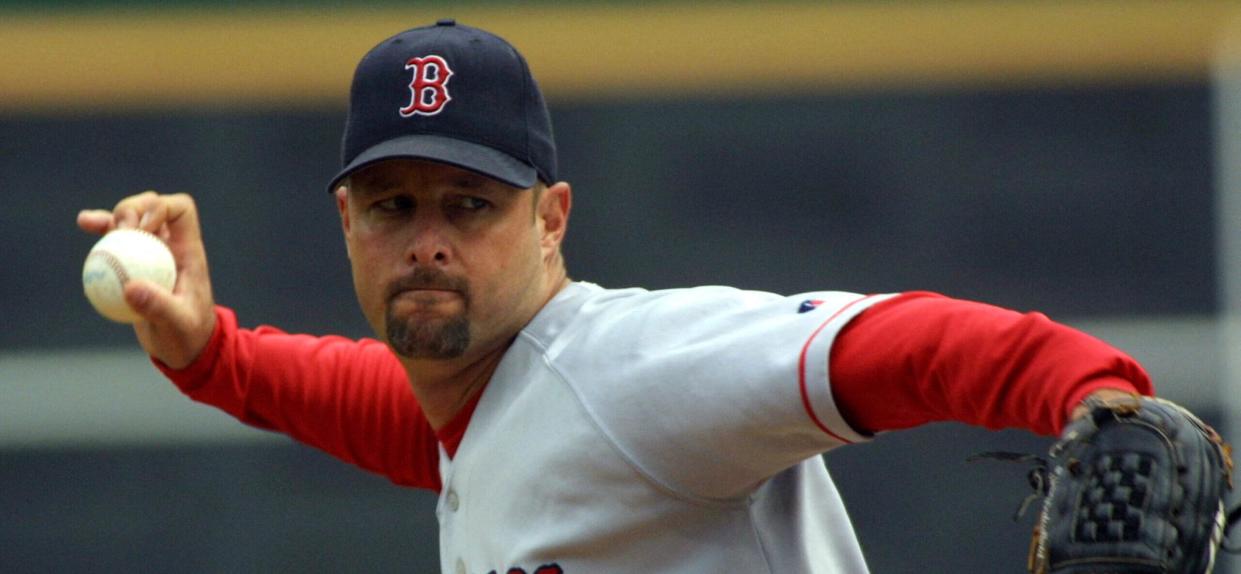 Boston Red Sox pitcher Tim Wakefield reaches back to pitch a knuckle ball in game two of the American League Division Series in Oakland, CA, October  2, 2003. The A's defeated the Red Sox 5-1 as Zito pitched seven innings of the game for the win.   (UPI/Bruce Gordon) Newscom/(Mega Agency TagID: upiphotos576862.jpg) [Photo via Mega Agency]