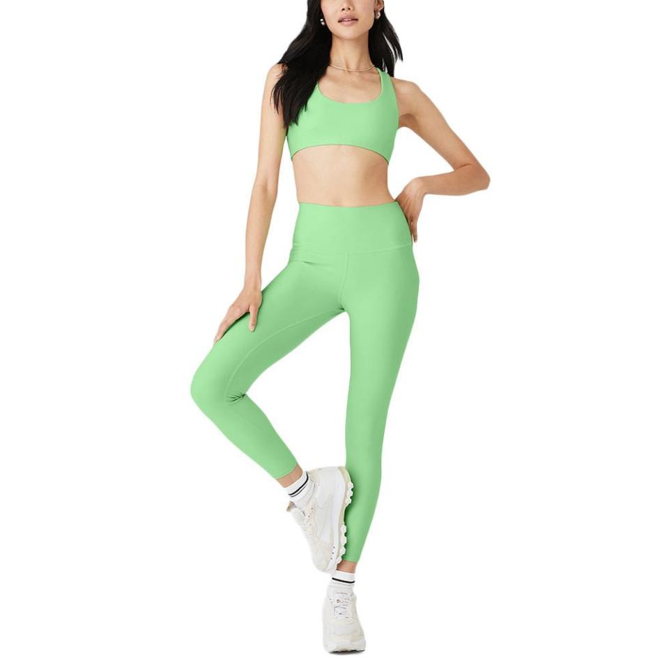 Airlift Advantage Racerback Bra & 7/8 High-Waist Airlift Legging Set