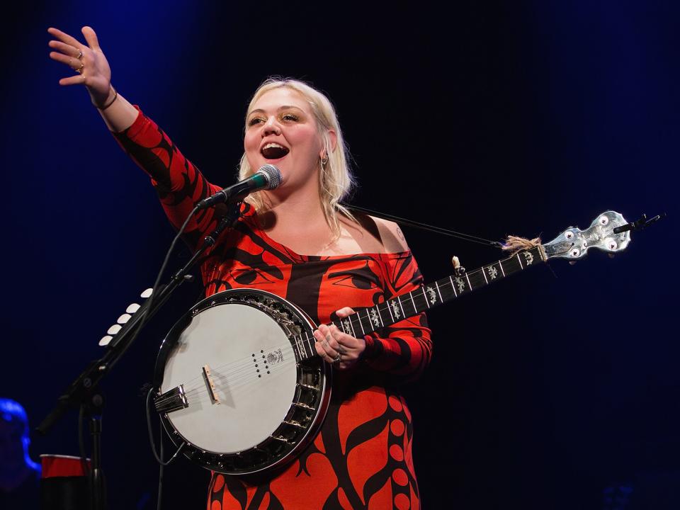 Elle King performs on stage during the Vance Joy "Fire and Flood" tour at Paramount Theatre on February 24, 2016 in Seattle, Washington