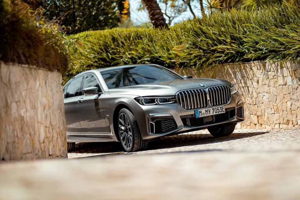 BMW-7-Series-2020-2.jpg