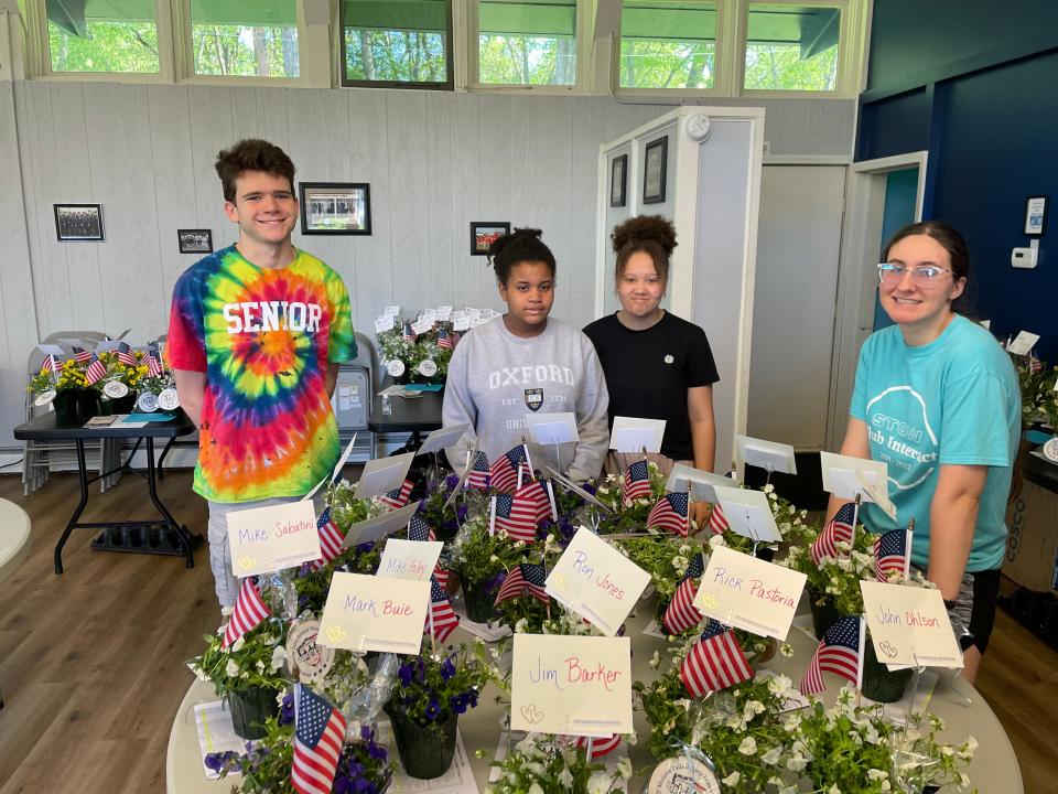 With the assistance of students from the Stow-Munroe Falls High School Interact Club, the Rotary Club of Stow & Munroe Falls put together 194 flower arrangements for area veterans in nursing homes in honor of Heroes Day.