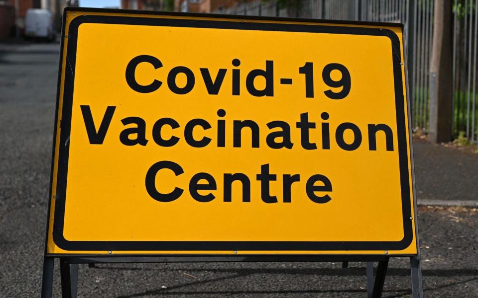 Covid vaccination centre - Oli Scarff/AFP