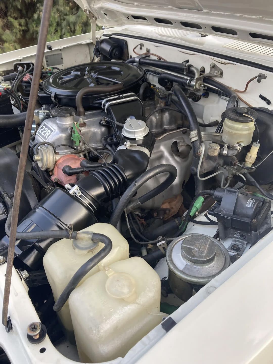 1981 toyota pickup 4x4 deluxe 5 speed engine