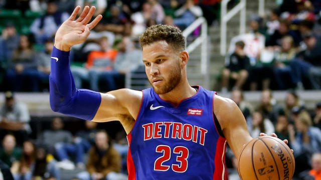 Blake Griffin on wrong end of highlight in Pistons' opener - Yahoo