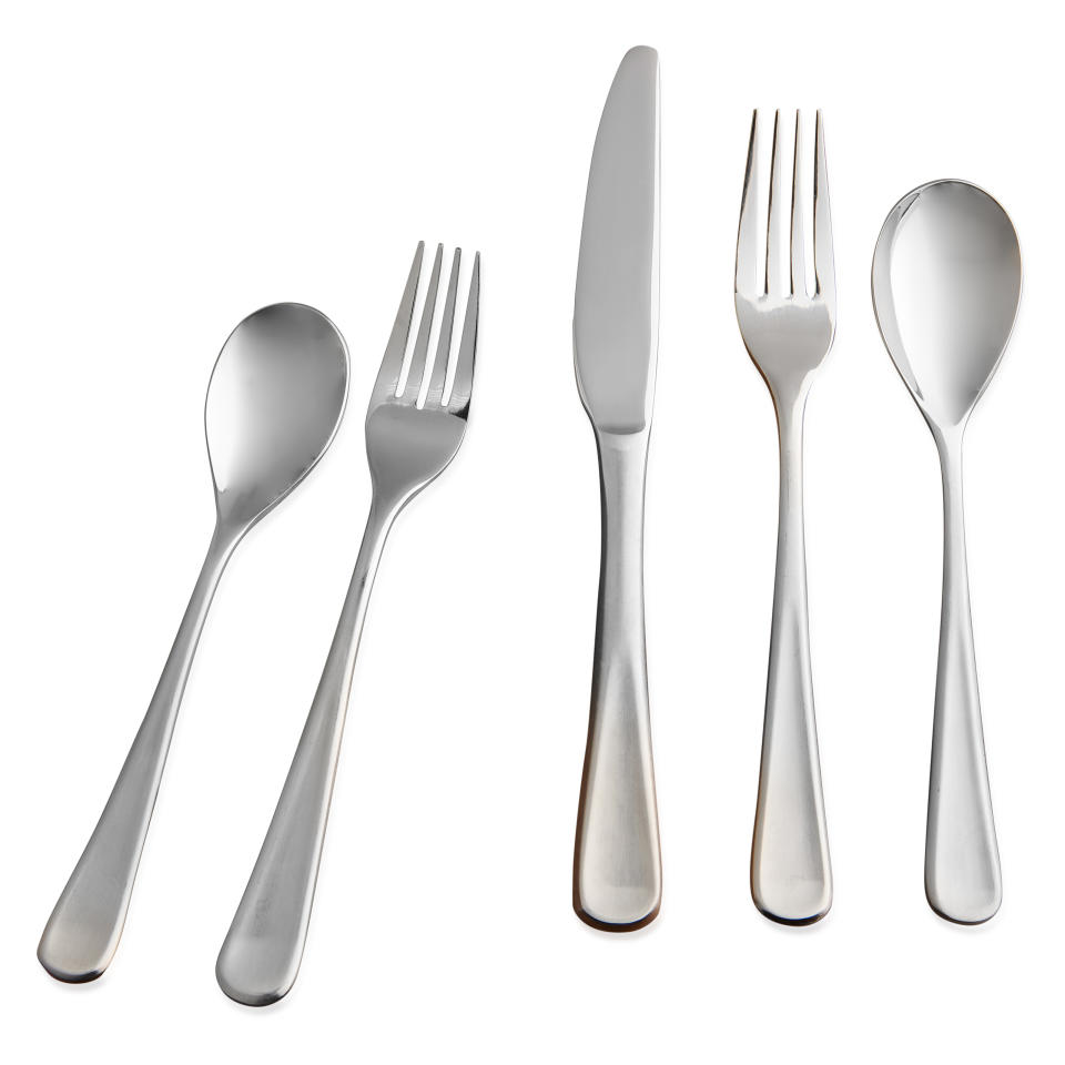 MoDRN Scandinavian Sarah 20-Piece Flatware Set. (Photo: Walmart)