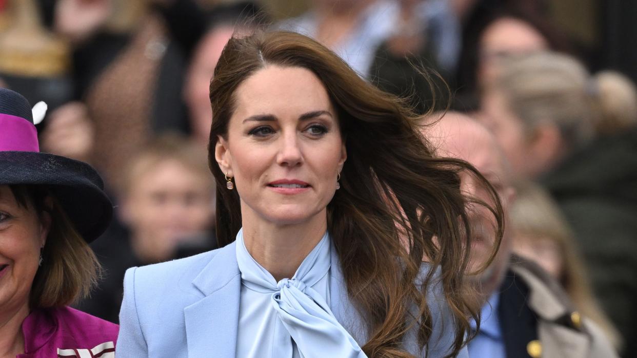 carrickfergus, northern ireland october 06 catherine, princess of wales during a visit to carrickfergus on october 06, 2022 in northern ireland photo by karwai tangwireimage