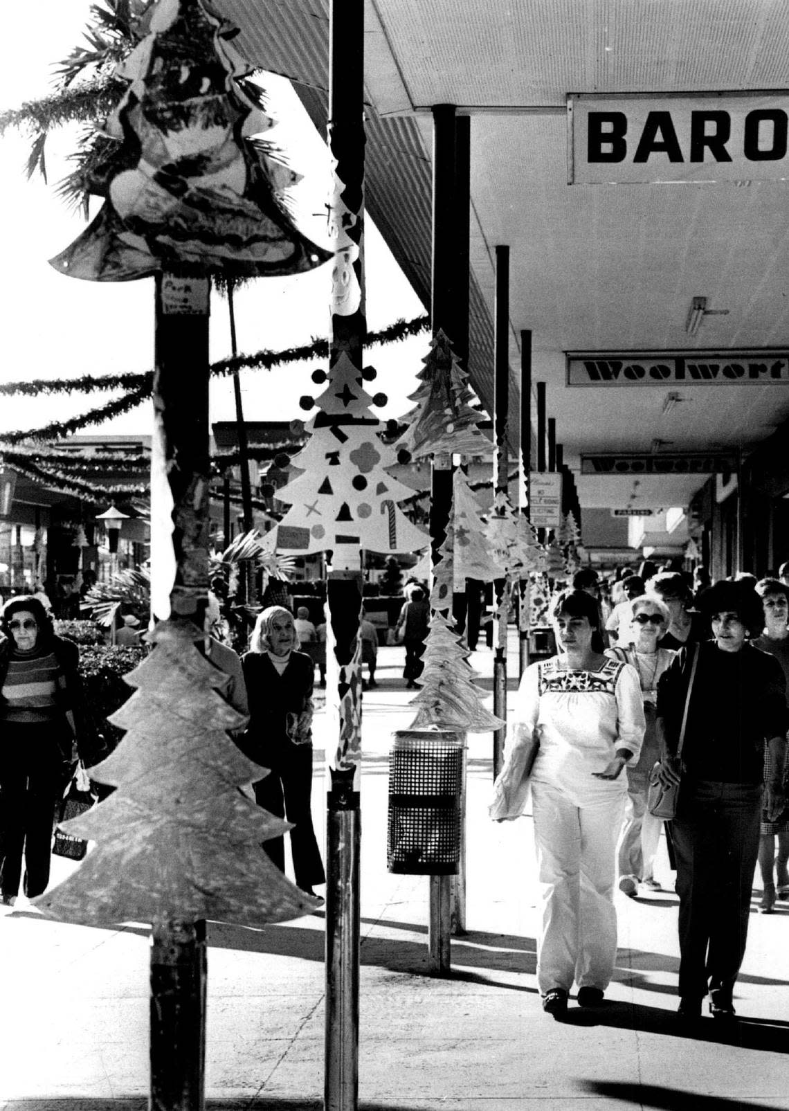 An undated pre-1980s file photo of Christmas season at the open-air Mall at 163rd Street shopping center. The mall was enclosed beginning in 1980 into 1982.