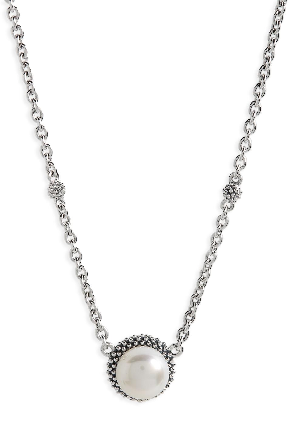 'Luna' Pearl Pendant Necklace