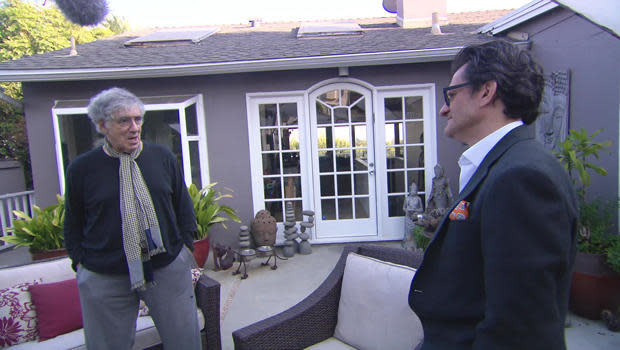 Actor Elliott Gould, with Ben Mankiewicz of Turner Classic Movies.  / Credit: CBS News