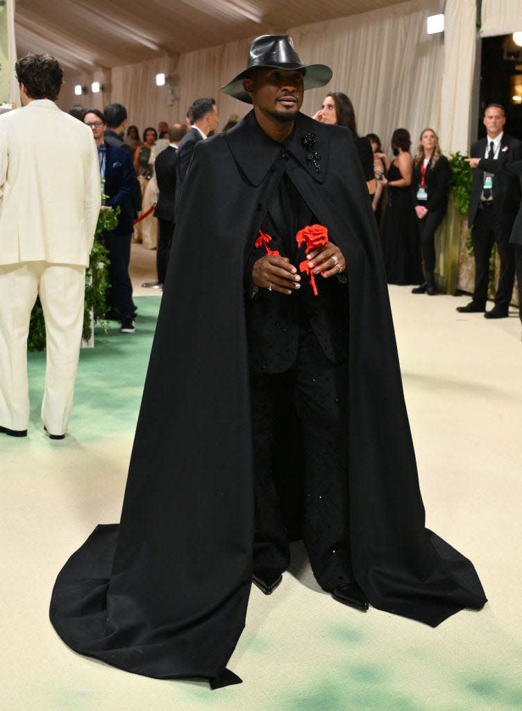 Usher attends the 2024 Met Gala