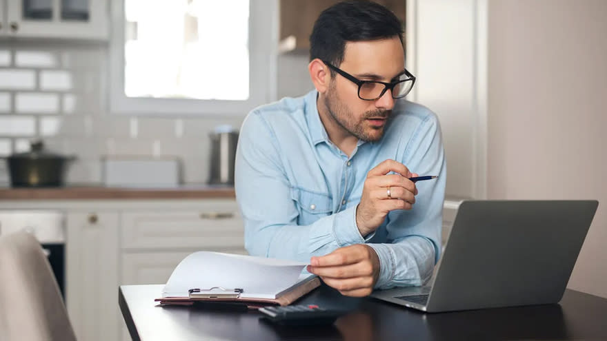  previamente a la tarea diaria de facturar es conveniente realizar algunos controles que se encuentran previstos en diferentes reglamentaciones de la AFIP