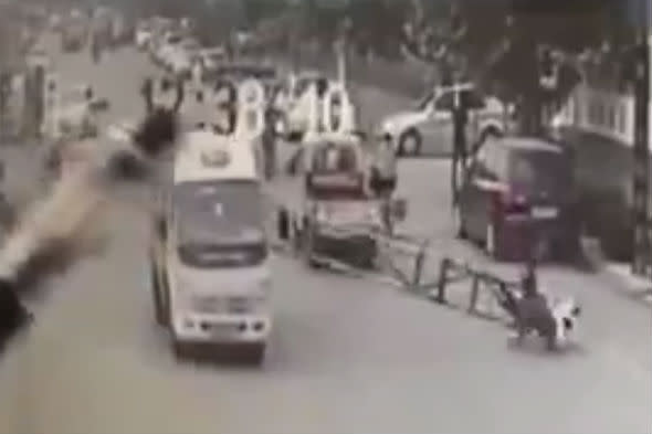 Video: Lorry driver knocks off scooter rider