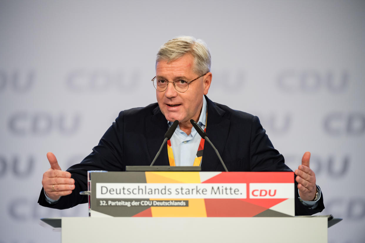 Norbert Röttgen spricht auf dem CDU-Parteitag im November 2019 (Bild: Jens Schlueter/Getty Images)