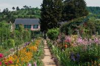 <p>If your mom's an avid gardener, call her up and invite her to "join" you on a virtual tour of some of the world's most stunning gardens, including <a href="https://www.youtube.com/watch?v=rjWx2WNXFF4" rel="nofollow noopener" target="_blank" data-ylk="slk:Claude Monet's garden;elm:context_link;itc:0;sec:content-canvas" class="link ">Claude Monet's garden</a> in Giverny, Normandy, England's famed <a href="https://www.youtube.com/watch?v=ioG_Vfh0Kxw&feature=emb_logo" rel="nofollow noopener" target="_blank" data-ylk="slk:Kew Garden;elm:context_link;itc:0;sec:content-canvas" class="link ">Kew Garden</a>, and the <a href="https://www.youtube.com/watch?v=SNgj9agkbB0&feature=emb_title" rel="nofollow noopener" target="_blank" data-ylk="slk:Keukenhof;elm:context_link;itc:0;sec:content-canvas" class="link ">Keukenhof</a> in Amsterdam (50,000 tulips!). You could even follow up your tours by simultaneously planting container gardens.</p><p><strong><strong>Related: <a href="https://www.countryliving.com/gardening/garden-ideas/g4281/garden-accessories/" rel="nofollow noopener" target="_blank" data-ylk="slk:20 Genius Garden Accessories You Can Buy on Amazon Right Now;elm:context_link;itc:0;sec:content-canvas" class="link ">20 Genius Garden Accessories You Can Buy on Amazon Right Now</a></strong></strong></p>