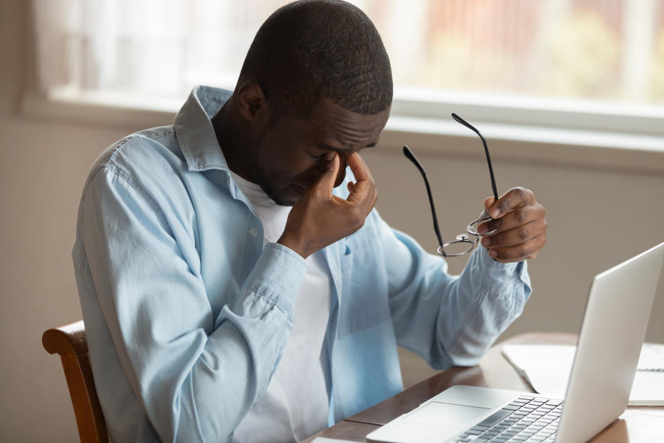 Man struggling with vision. (Getty Images)