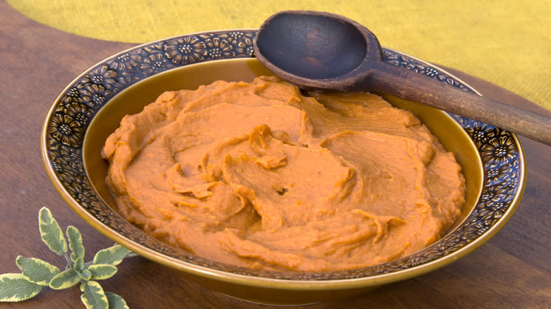 Mashed sweet potatoes