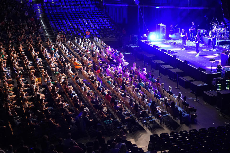 Participants in the German concert study watched singer Tim Bendzko perform at an indoor arena in Leipzig on Aug. 22. (Photo: Sean Gallup via Getty Images)