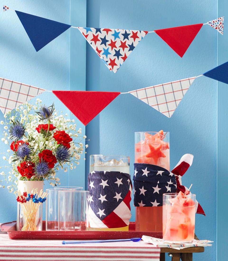 Easy DIY Fourth of July Tabletop Decorations