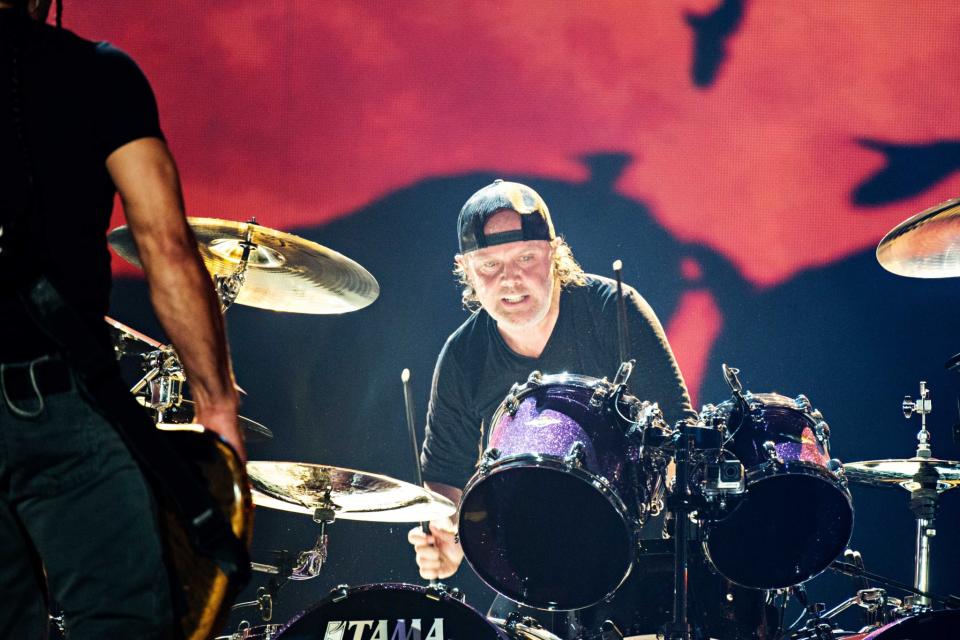 <p>„Gütig, freundlich und bescheiden“, würdigte Lars Ulrich von Metallica seinen Kollegen auf Twitter. „Eine seltene Kombination im Rock & Roll. Sehr traurig …“ (Bild: AP Photo) </p>