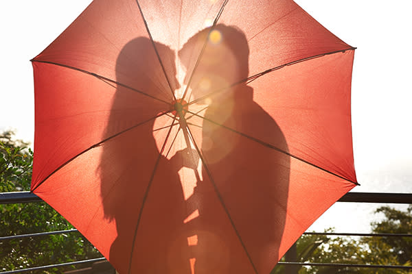 Sí hay formas avaladas por la ciencia para ser más atractivo. Foto: PeopleImages / Getty Images.