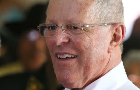 Peru's President Pedro Pablo Kuczynski visits the home for elderly "Hermanitas de Los Desamparados" to celebrate Christmas in Lima, Peru, December 19, 2016. REUTERS/Mariana Bazo