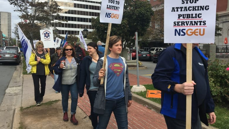 'Start listening to workers': Labour rally takes aim at Nova Scotia Liberals