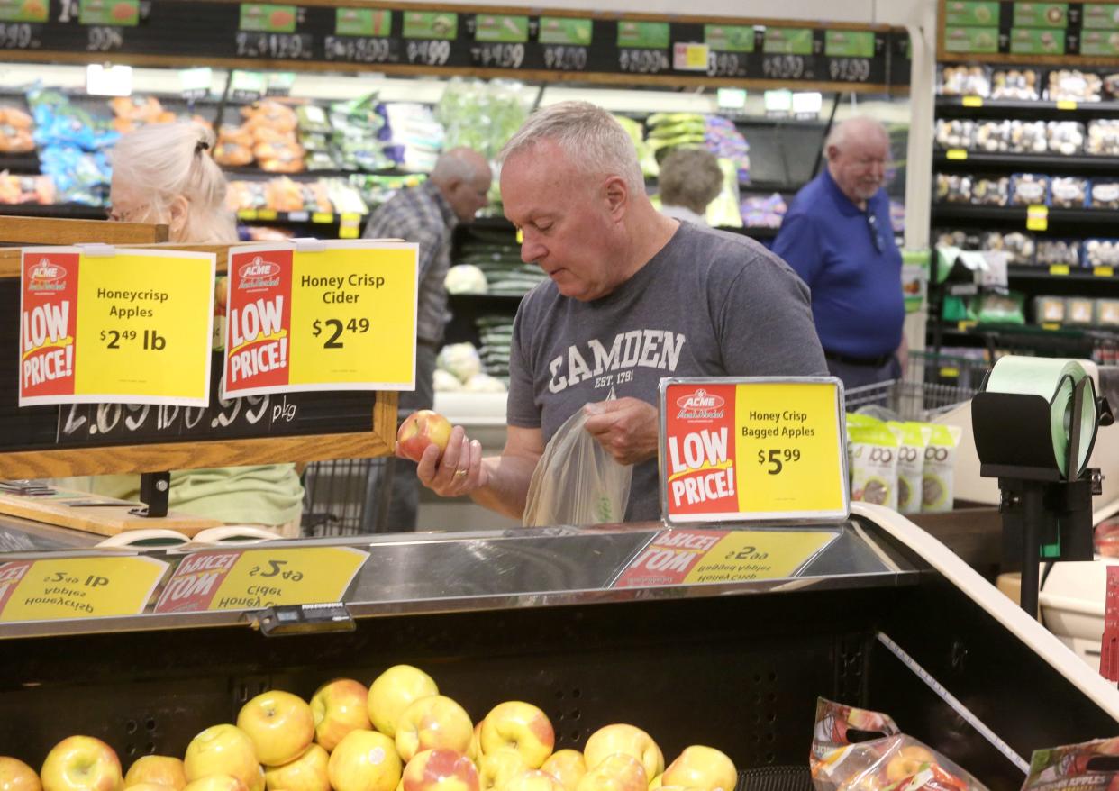 Kevin Richey shops at Acme Fresh Market in North Canton on Monday. The company is protesting the city of North Canton's efforts to court Meijer.