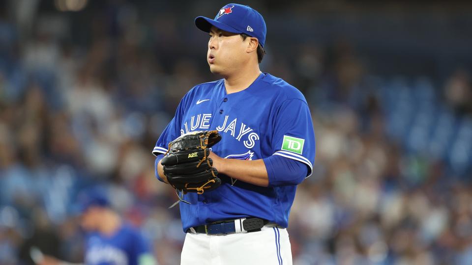 Hyun Jin Ryu's first start of 2023 did not inspire confidence. (R.J. Johnston Toronto Star/Toronto Star via Getty Images)