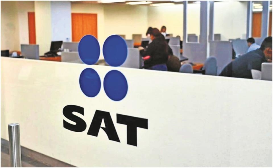 El SAT se encarga de llevar un control entre los ingresos y gastos del dinero generado por los trabajadores, con varios propósitos, entre ellos, el pago de impuestos y detectar actividades delictivas en la población. Foto El Universal. 