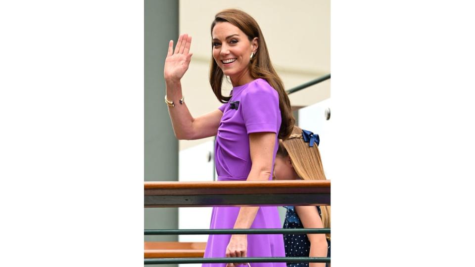 Kate Middleton waving at Wimbledon