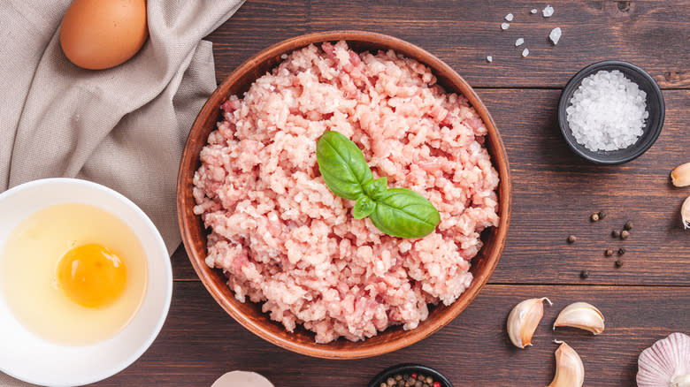 Ground turkey in bowl