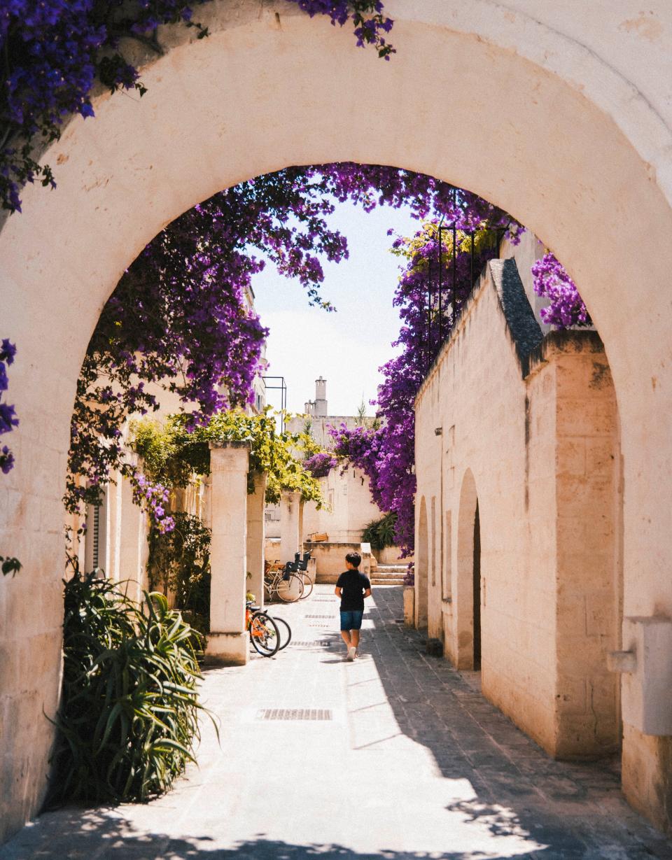 One of Borgo Egnazia’s winding alleyways.