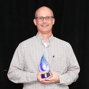 Bryan Ziegler, PharmD, MBA, of Moss Compounding Pharmacy, Florence, South Carolina, received PCCA’s 2021 George Roentsch, RPh, New Innovator Award on Saturday, October 23, during PCCA’s International Seminar 2021 in Houston, Texas.