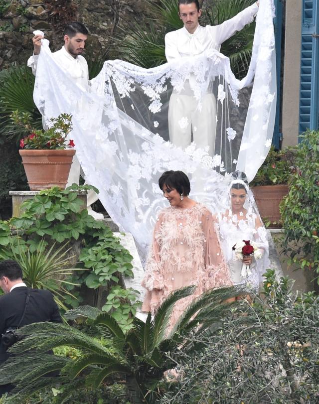 kourtney kardashian’s wedding dress