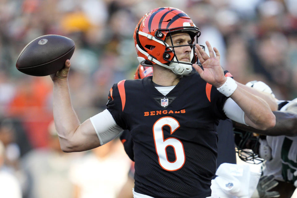 Cincinnati Bengals quarterback Jake Browning (6) passes during the first half of a preseason NFL football game against the Green Bay Packers on Friday, Aug. 11, 2023, in Cincinnati. (AP Photo/Jeff Dean)