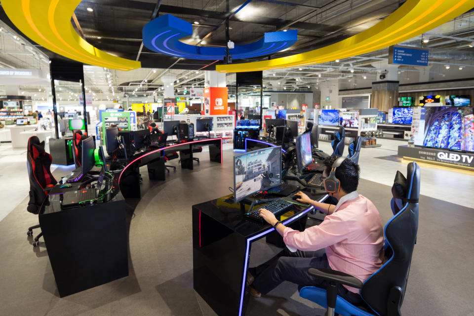 New gaming zone at COURTS Megastore (Photo: COURTS)