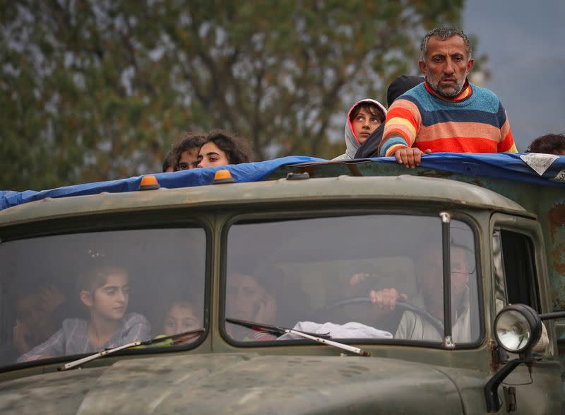 Refugiados armenios de la región de Nagorno Karabaj