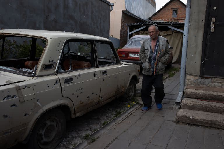 Un auto baleado en Ruska Lozova. (Tyler Hicks/The New York Times)