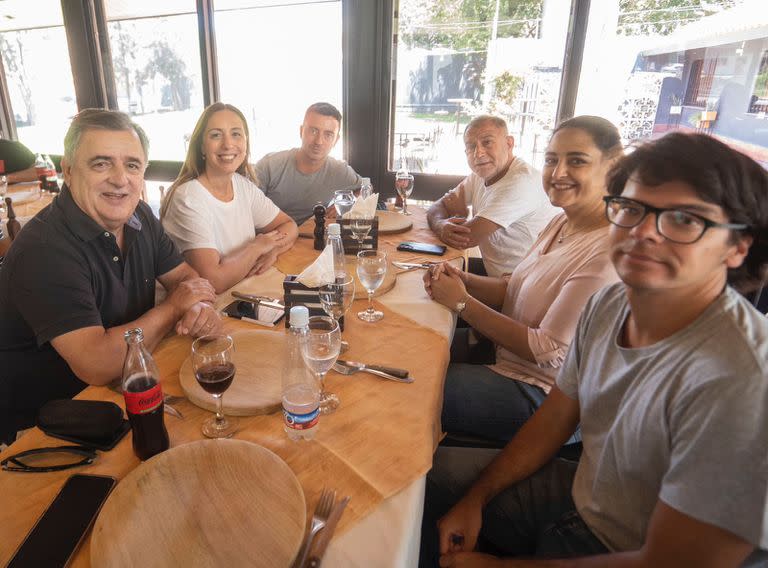 María Eugenia Vidal almorzó con dirigentes cordobeses.