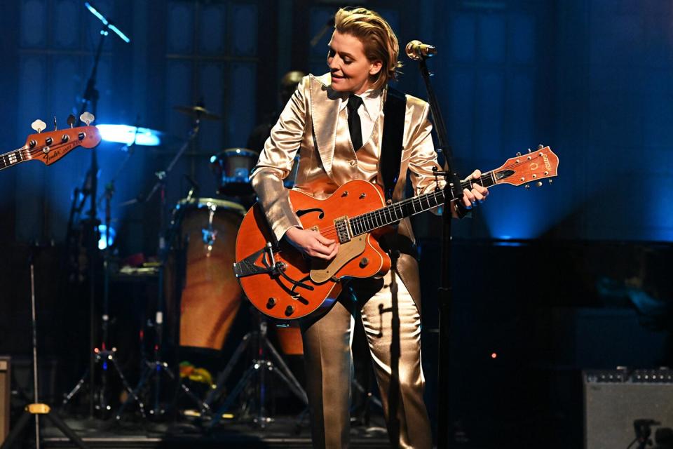 SATURDAY NIGHT LIVE "Jason Sudeikis" Episode 1809 -- Pictured: Musical guest Brandi Carlile performs on Saturday, October 23, 2021.