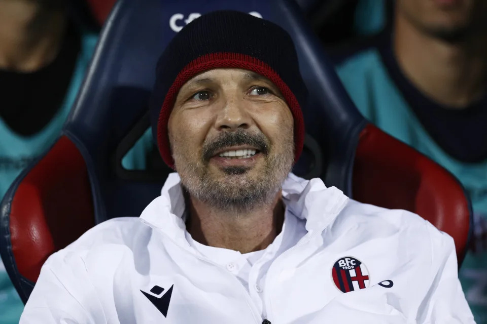 BOLOGNA, ITALY - SEPTEMBER 01: Head coach Sinisa Mihajlovic of Bologna Fc looks on prior to the Serie A match between Bologna FC and Salernitana at Stadio Renato Dall'Ara on Septemer 1, 2022 in Bologna, Italy. (Photo by Matteo Ciambelli/DeFodi Images via Getty Images)