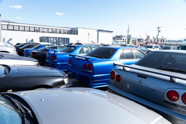 An R34 Nissan GT-R Might Be a Safer 2023 Investment Than Crypto