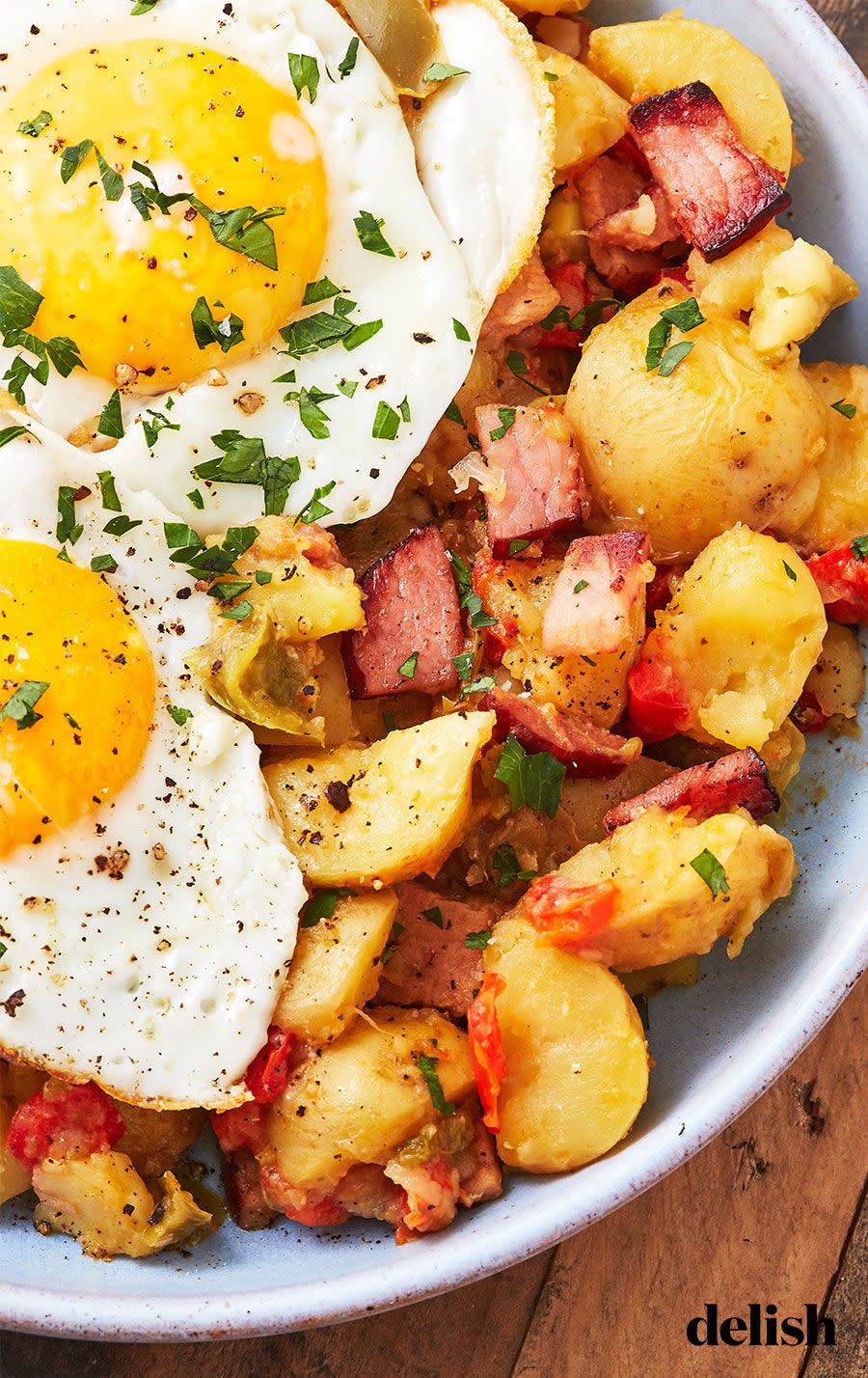 dish, food, cuisine, ingredient, home fries, brunch, fried egg, breakfast, meat, meal,