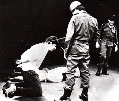 Enrique Ceja y José Luis Nieto interpretando _Jesucristo entre nosotros_ en su segunda emporada, en el Festival Internacional Cervantino, Ciudad de Guanajuato, octubre 1994. México