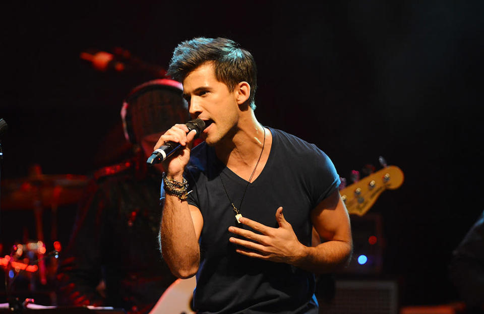 Dez Duron