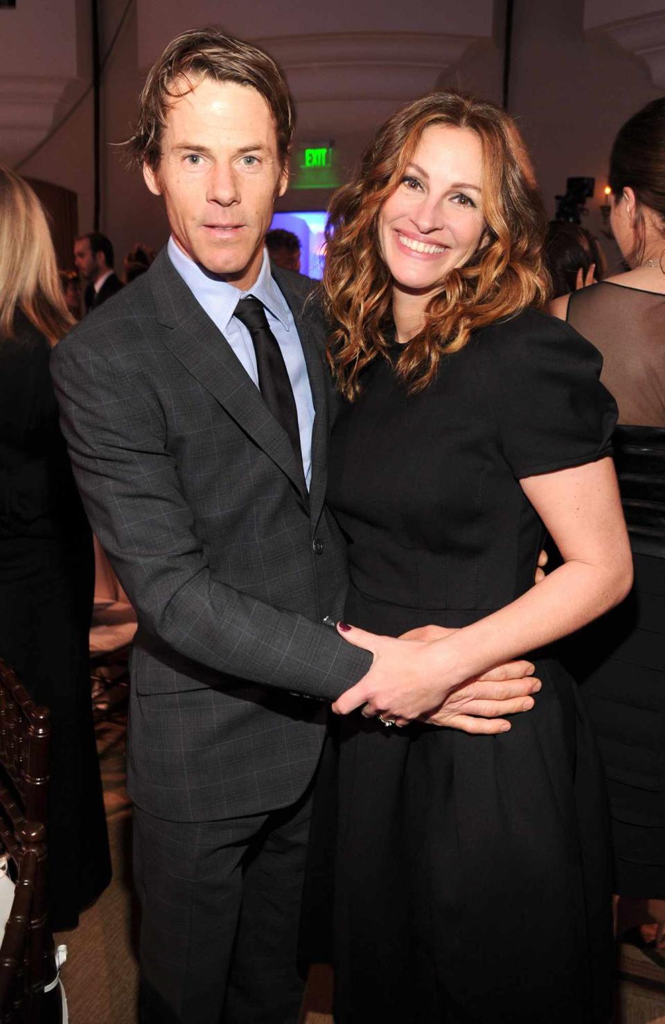 Danny Moder and Julia Roberts attend the 3rd annual Sean Penn & Friends HELP HAITI HOME Gala benefiting J/P HRO presented by Giorgio Armani at Montage Beverly Hills on January 11, 2014 in Beverly Hills, California